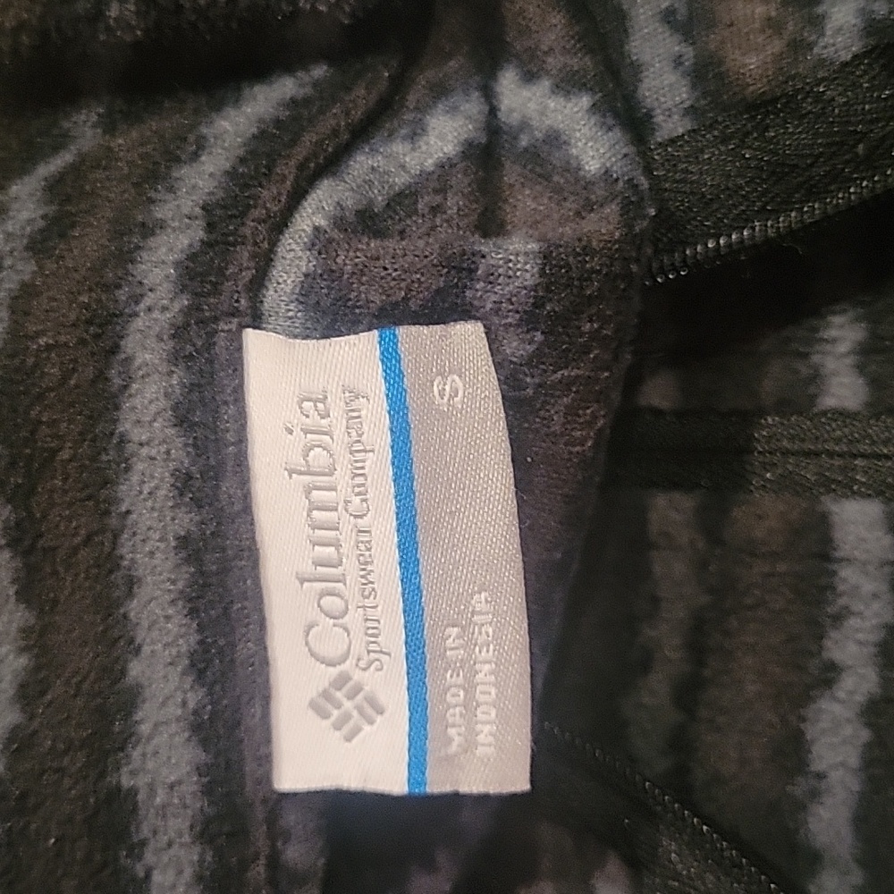 Columbia Sweater - Picture 4 of 5
